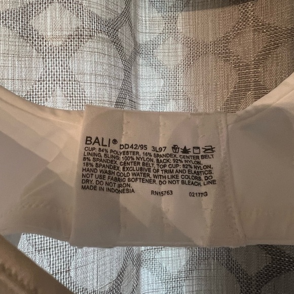 Bali Bra size 42 DD white - Picture 4 of 5
